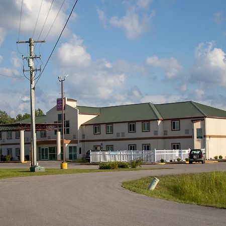 Morgantown Inn & Suites Esterno foto