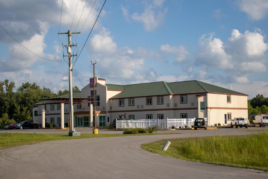 Morgantown Inn & Suites Esterno foto